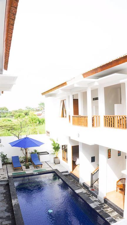 Hotel The Kayuri à Canggu Extérieur photo