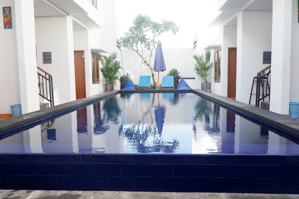 Hotel The Kayuri à Canggu Extérieur photo